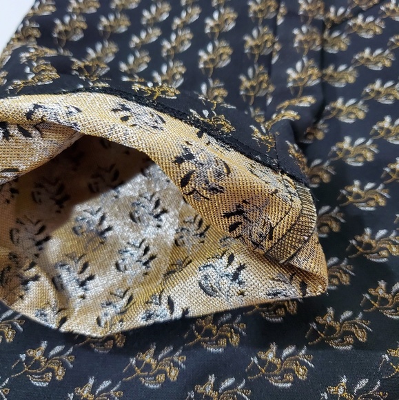 H&M Black Pants w/ Gold & Silver Pattern Threading - Picture 6 of 7